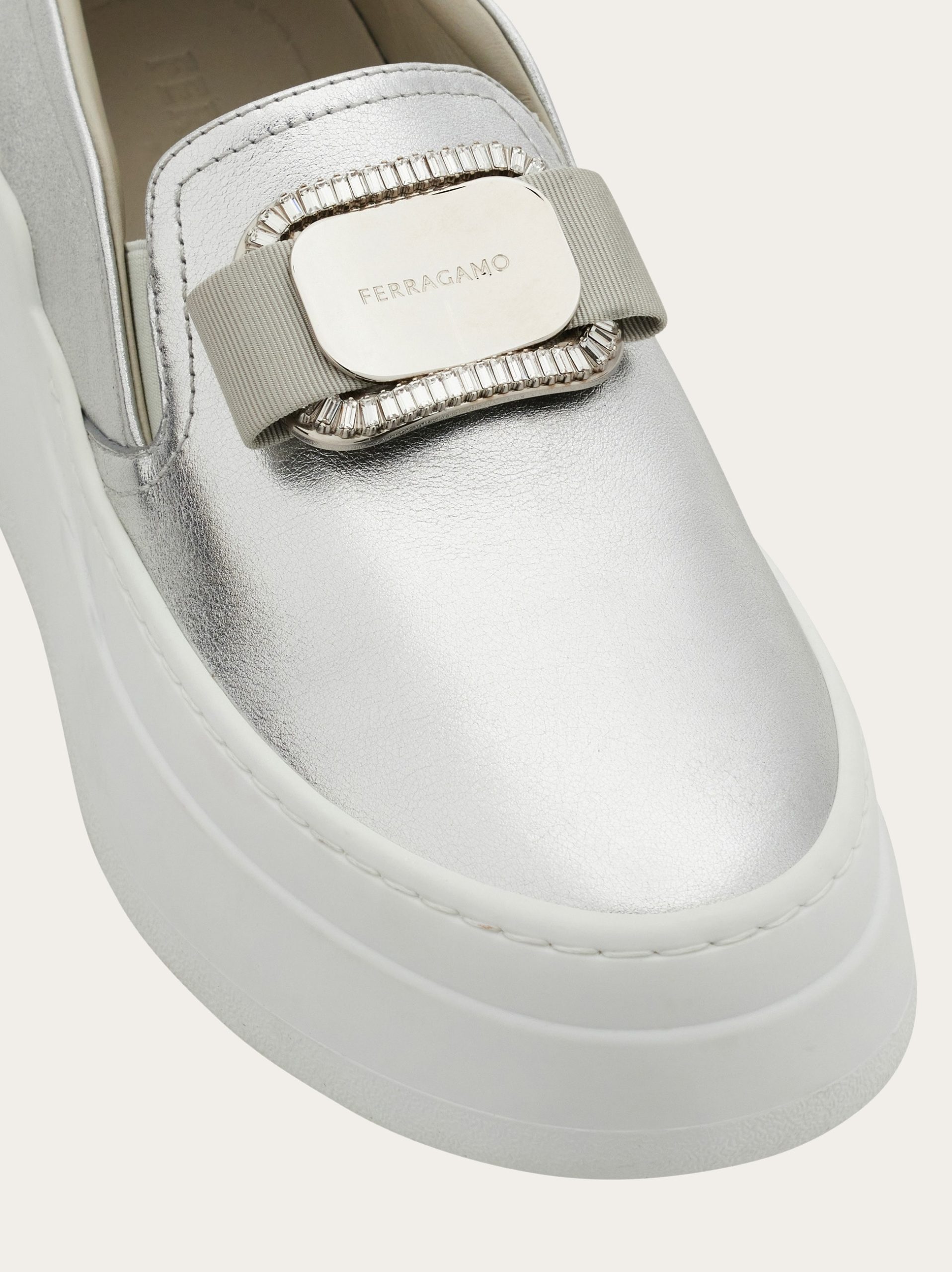 Ferragamo New Vara plate slip on - Image 2